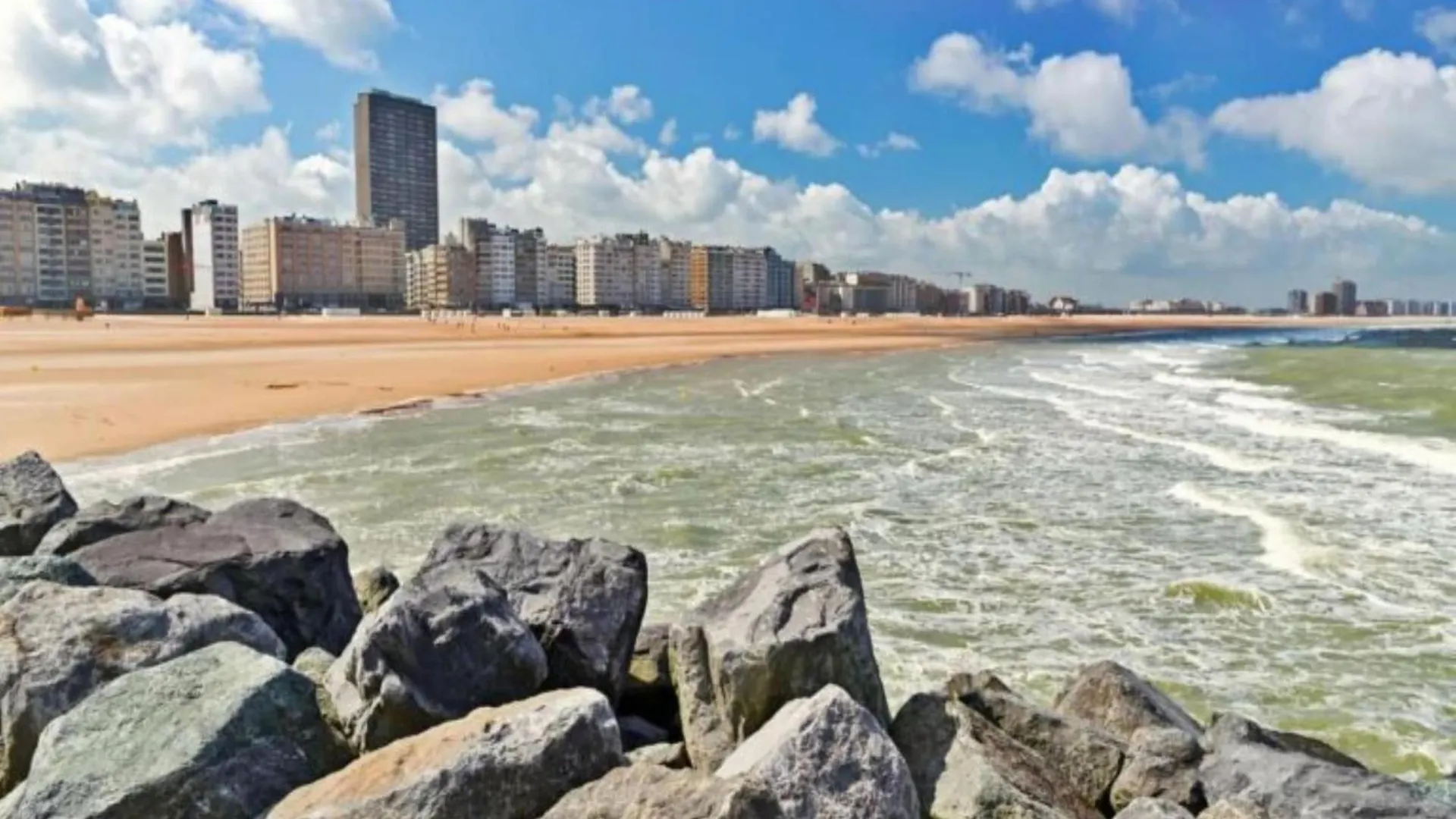 Pretty Apartment With Balcony Ostend