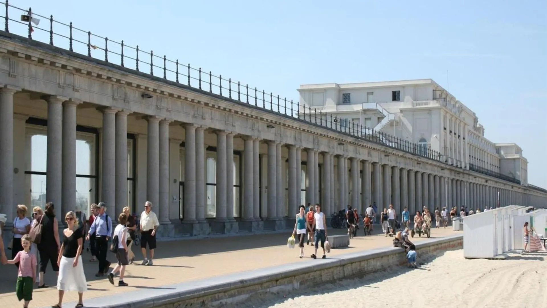 Pretty Apartment With Balcony Ostend