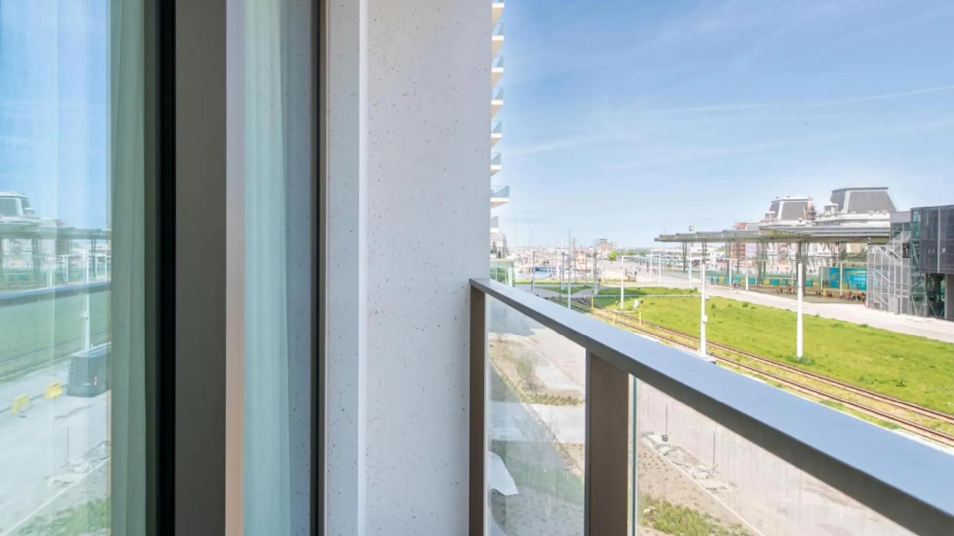 Pretty Apartment With Balcony Ostend